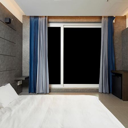 Elren Hotel Jeju Seogwipo Exteriör bild